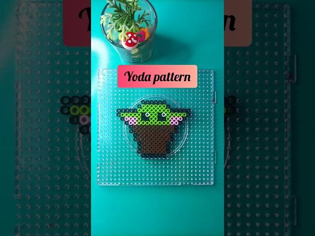 making perler bead yoda pattern #perlerbeads #yoda #perlerbeadart