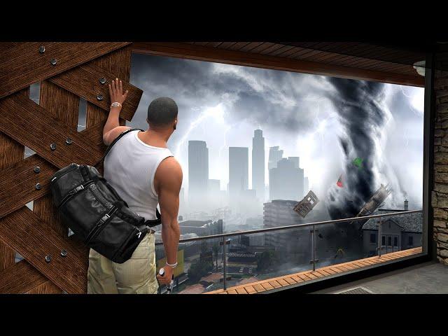 SAVING Franklin's House from a TORNADO! (GTA 5)