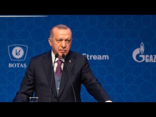 Erdogan Holds Crisis Meeting on Syria