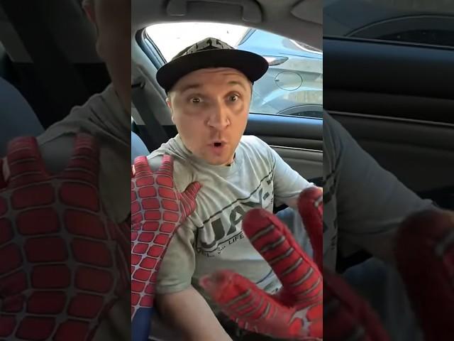 Spider-Man chased by two crazy girls #spiderman #funny #crazygirl #dumitrucomanac #skibiditoilet