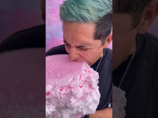 HUGE Freeze Dried Cotton Candy!!!   #mukbang #asmr #satisfying #candy #cottoncandy