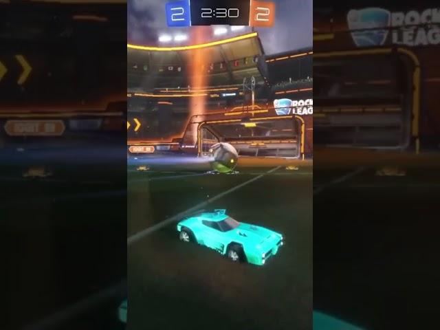 Not sure what happened here #rocketleague #rocketleagueclips #gaming #rocketleaguegoals