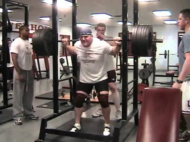 Squat 700lb