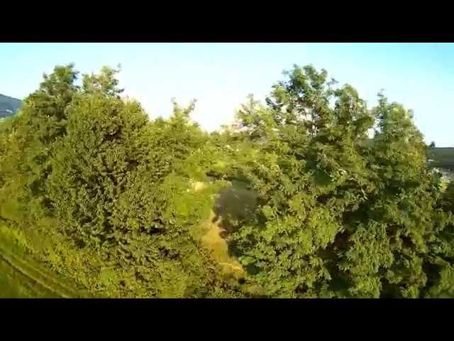 Mini Quadcopter FPV - Some freestyle acrobatics & Crash