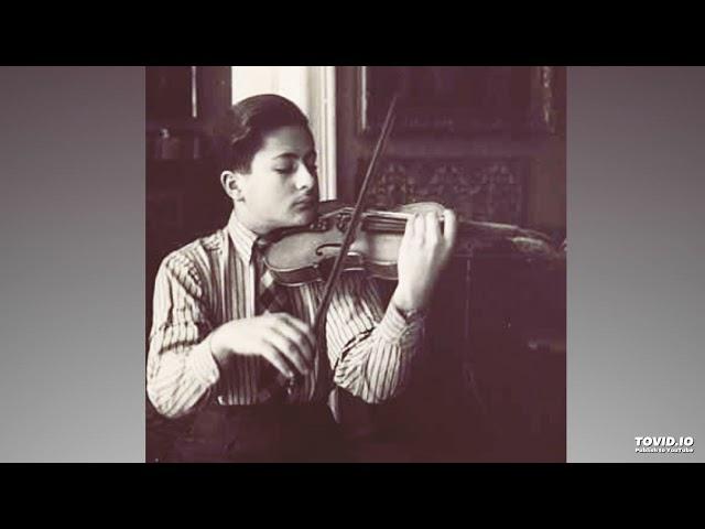 13 years old Devich Sándor plays Vivaldi-Busch A major Suite