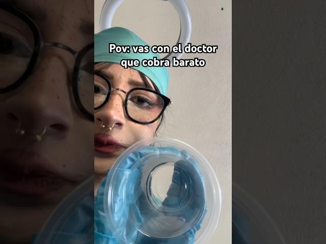 La doctora que cobra barato  #asmr #humor #doctorcomedy