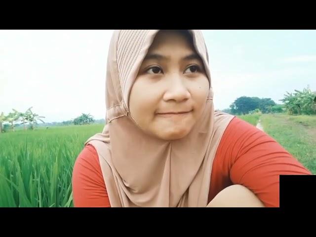 Viral di tiktok, cwek kebelet pipis di sawah #shorts #lucu