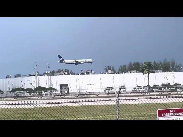 B767 amerijet landing Miami