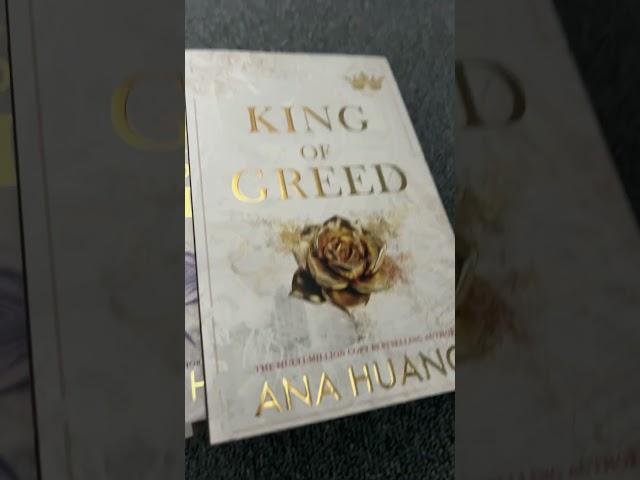 King of Sloth! Ive been waiting so long! #anahuang #kingofsloth #kingofsinseries #books #booktube