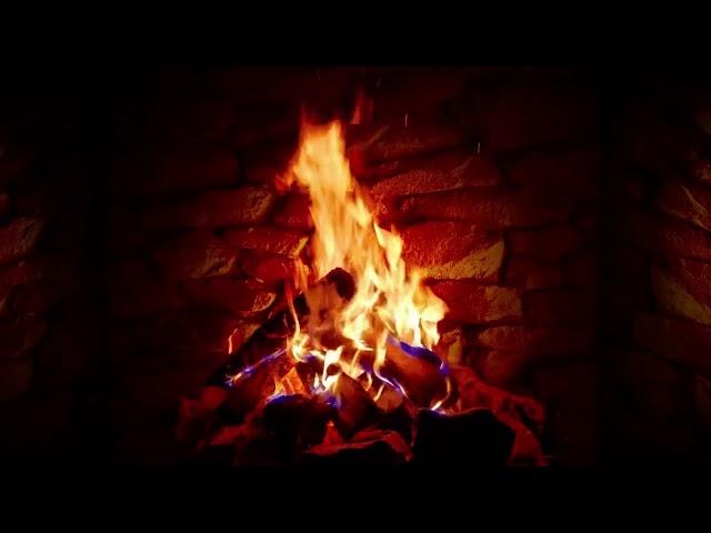 Feu de cheminée avec son de pluie et d'orage HD