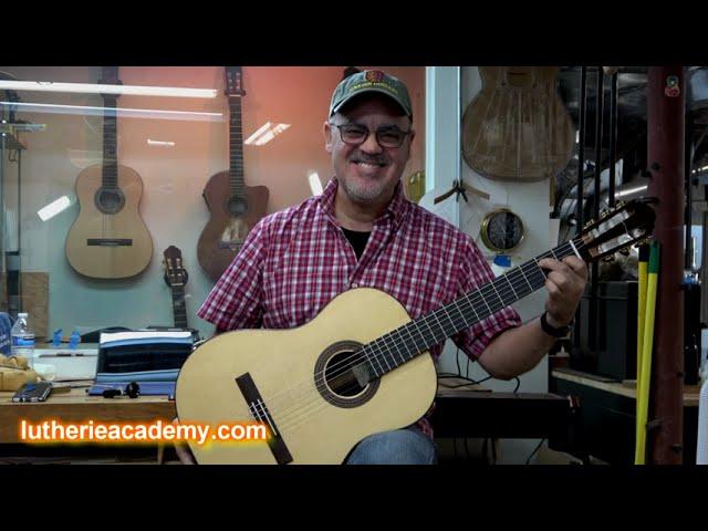 O'Brien Guitars - Ramon Zayas plays the guitar he built