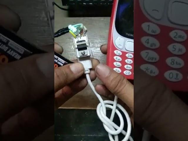 Emergency Phone Charger using 9 Volts Battery - LM7805 Voltage Regulator