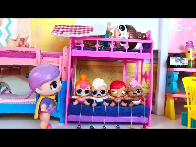 THE EVIL TEACHER WON'T LET YOU PLAY! LOL surprise dolls in kindergarten cartoons DARINELKA