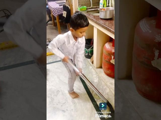 Helping mom in household chores || Jason #cleaning #learning #viralvideo #love #leorojas #shorts