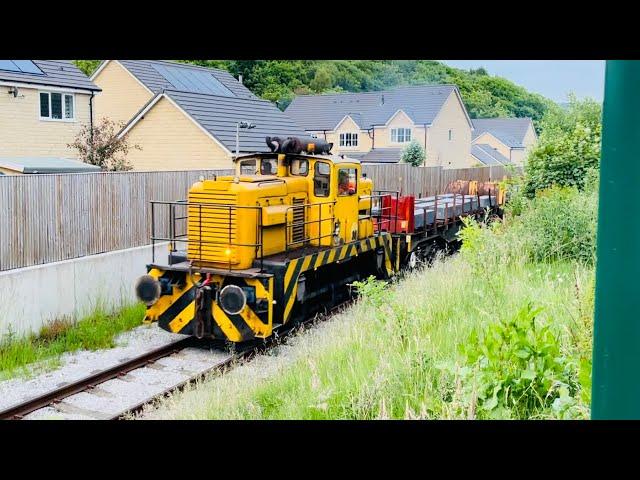 Litter Diesel Shunter TATA Number 38 At Stockbridge