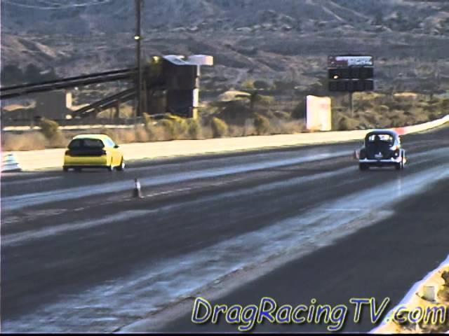 Honda Civic vs. VW Beetle, drag racing, IDRC Palmdale