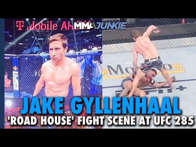 Jake Gyllenhaal Scores BRUTAL Knockout In 'Road House' Fight Scene | UFC 285