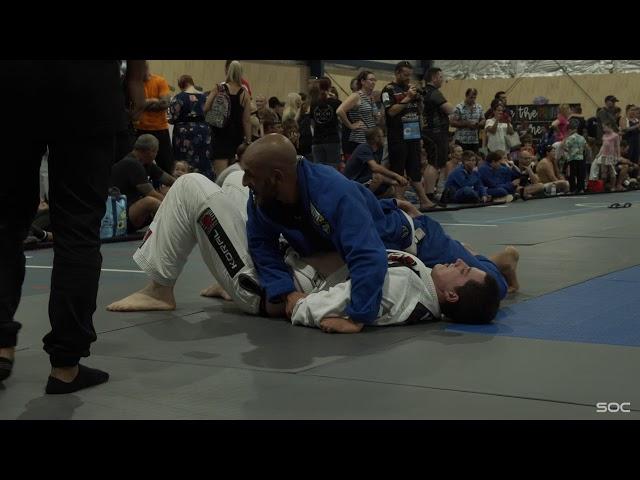 Hayden Mcoll (De Been BJJ) VS Mohamed Aly (Southside BJJ) White belt GI Open weight