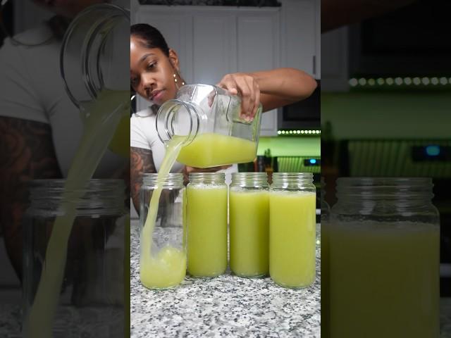 PINEAPPLE & GINGER DETOX JUICE. Series ep.1 #juicingforweightloss #juicingrecipes