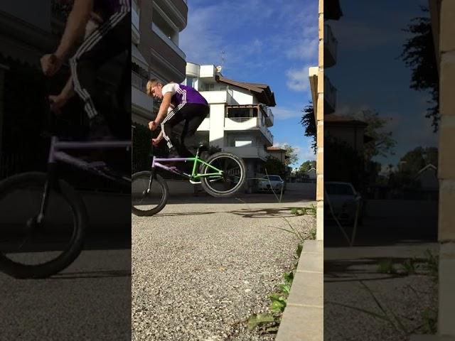 180 footjam tailwhip #bmx #shorts