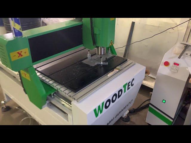 Фрезерно гравировальный станок с ЧПУ WoodTec 6090ECO Видееобзор с FREZERU точка RU