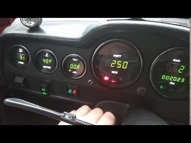 Digital Dashboard for VAZ 2106 (Green) from Moldova / Цифровая приборная панель для ВАЗ 2106 зеленая