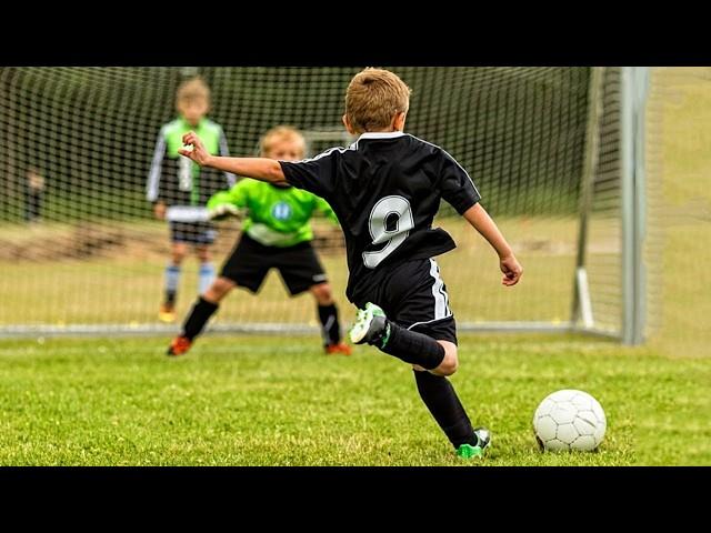 Kids In Football - Fails, Skills & Goals