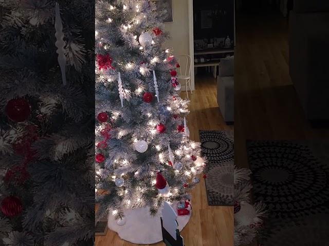 Spread Holiday Cheer with Festive Decor