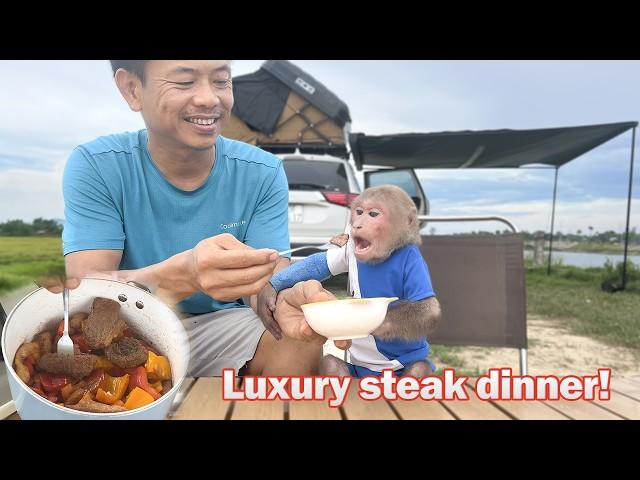 Bibi had a luxurious steak party outdoors with Uncle Phong while camping!