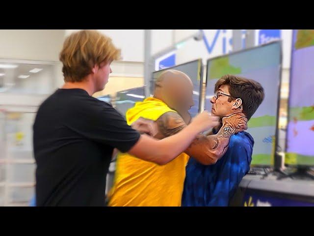 Cutting Strangers Hair Prank!