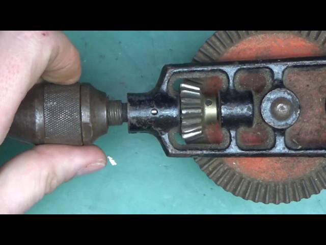 Making a vintage rusty tool pretty again - Stanley №805 hand drill