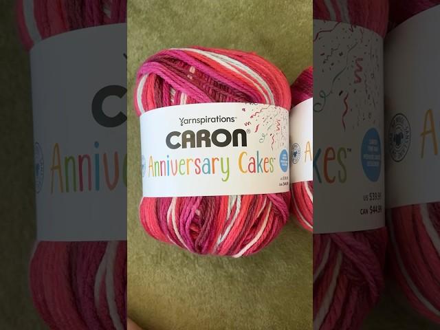 Starting a THICK blanket with these amazing @Yarnspirations Anniversary cakes in Jubilee #crochet