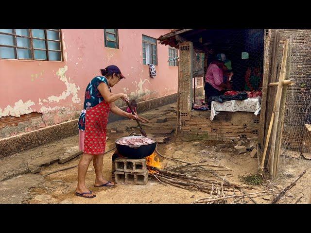 The Best of Minas: Canned Meat, Homemade Sausage, Pork Rinds and Luiz Gordo