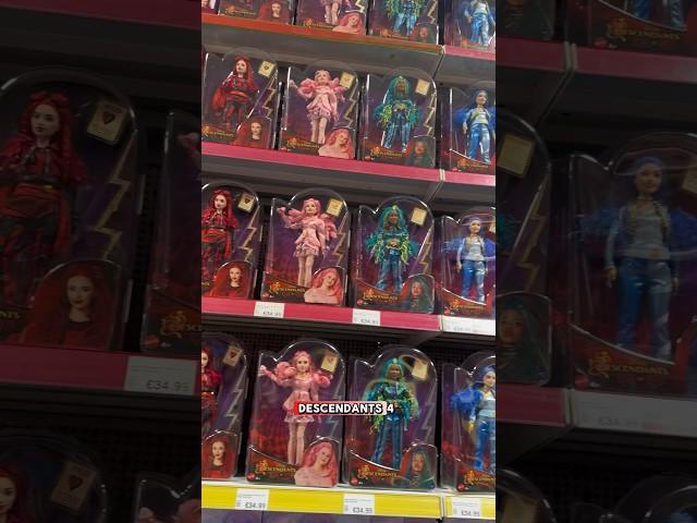 Let’s Take A Look At The New Descendants 4 Dolls