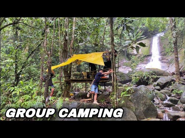 Camping bersama teman di guyur hujan deras