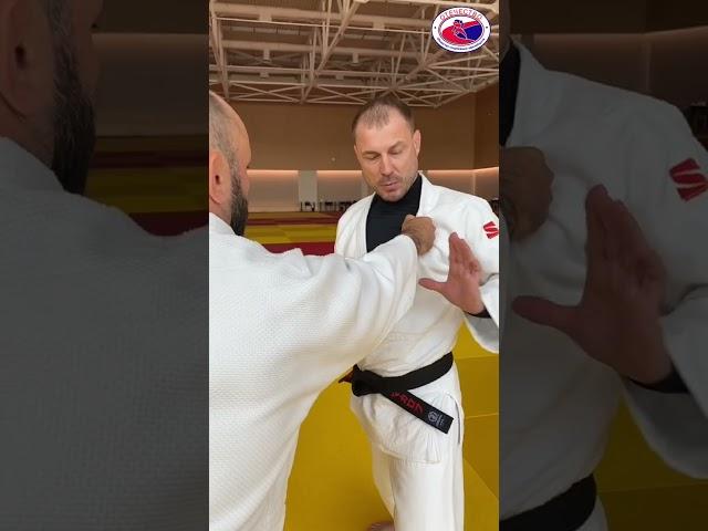 Виталий Макаров - выход из захвата "клюшка" #секретычемпионов #judo