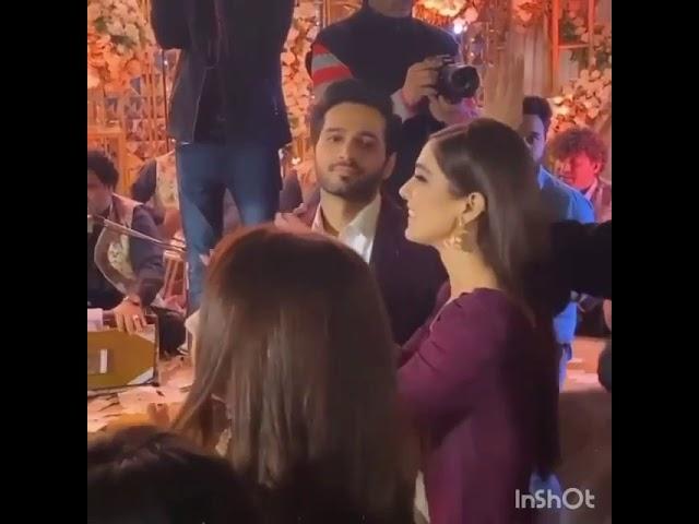 Maya Ali at her Brother's Qawali Night||Maya Ali dancing at her Brother's Qawali Night