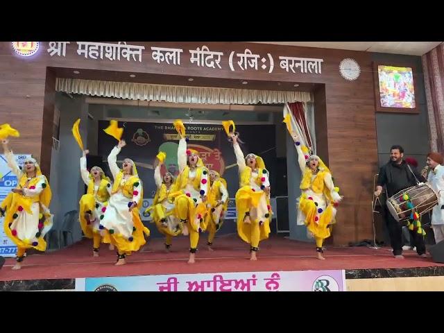 First Position ️ | LUDDI | CHITKARA UNIVERSITY | Bhangra Giddha Competition