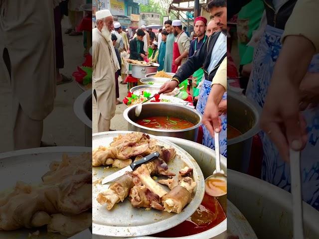 Extreme Pakistani Street Food | Nalli Paye | Lahori Cholay | Kachalan | Chatni #shorts