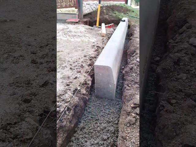 Installing the curb Установка бордюра #какправильно #подготовка #основание