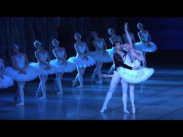 Swan Lake. White Swan Adagio. Archive of Aleh Lukashevich