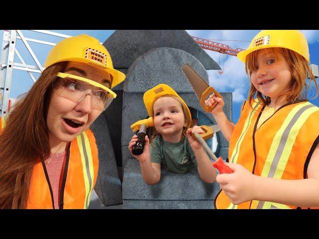 KiDS CONSTRUCTiON JOB!!  Adley is the Boss!  help build a pretend town!  work with Niko, Mom & Dad!