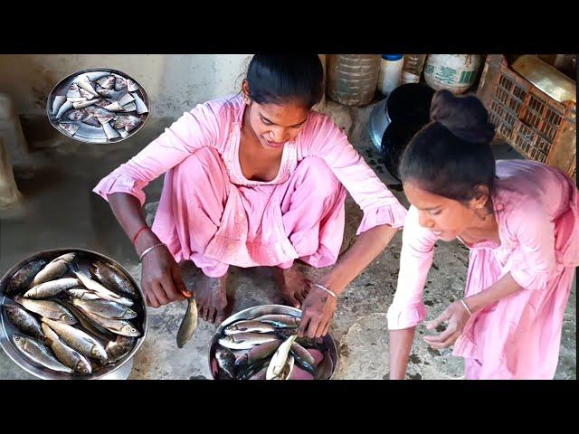 दोस्तों आज मैंने बनाई देसी नहर की मछली साथ में मक्का की रोटी Laxmi Official Cooking