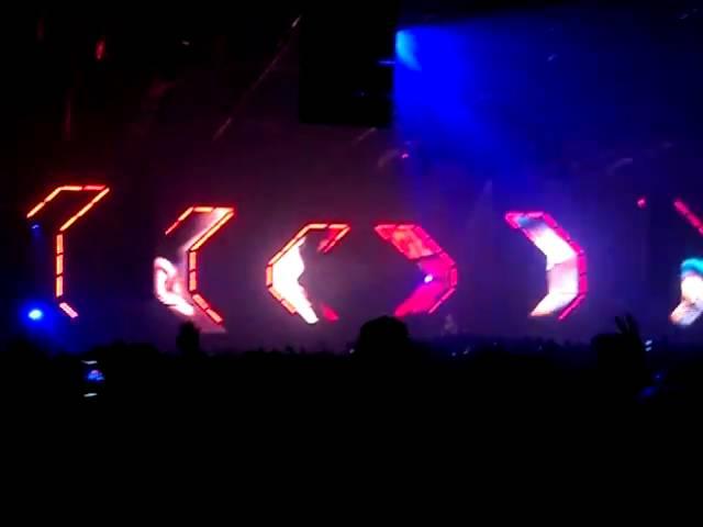 Tiesto - Escape Me @ Energy 2011