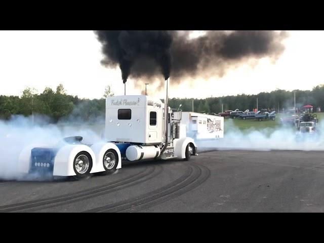 MASSIVE BURNOUT Diesel Freak KW W9