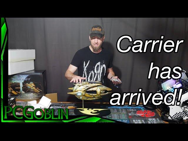 Unboxing and looking at the Dark Horse Carrier from Starcraft