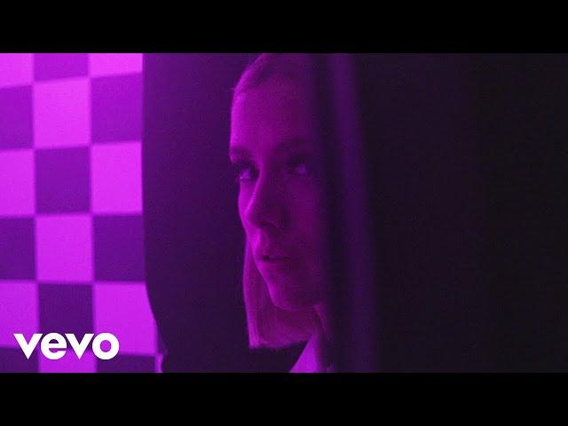 Dagny - Somebody (Official Music Video)