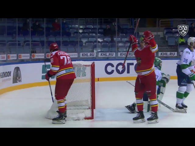 Chelios ties up the game