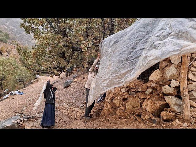 Nomadic life Iran: trying to survive the storm and heavy rain in the mountains ️️