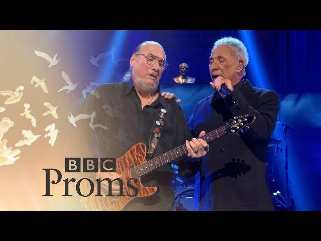 BBC Proms: Tom Jones and Steve Cropper: (Sittin' On) The Dock of the Bay